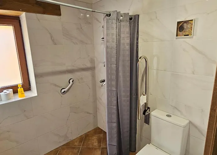 Casa Elisa Värdshus *